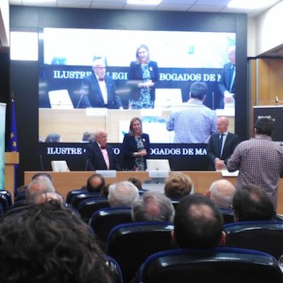 Luis Martí recibe el I Premio Unión Interprofesional